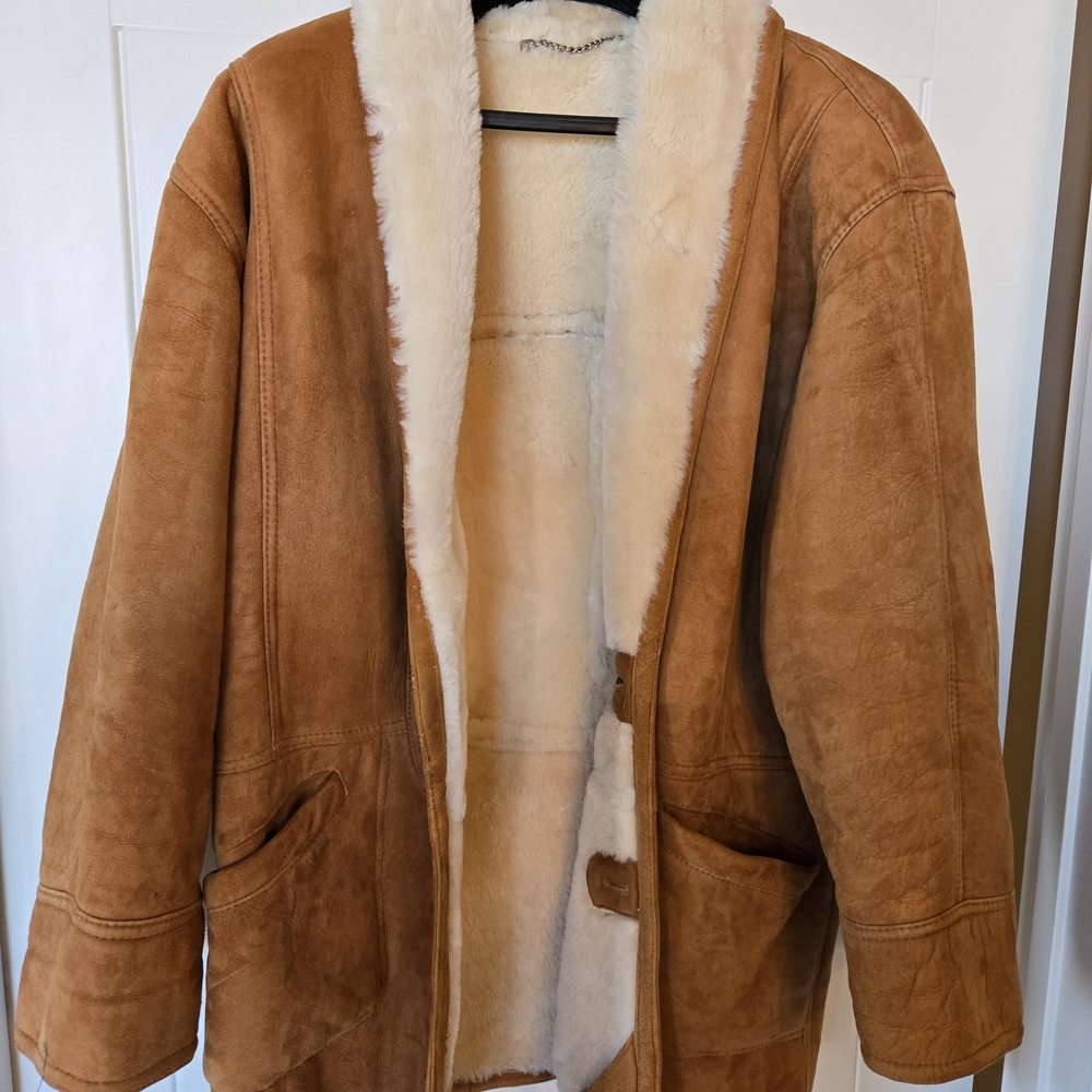 Vintage Men's Tan Lamb/Sheep Skin Shearling Coat- Made In Italy